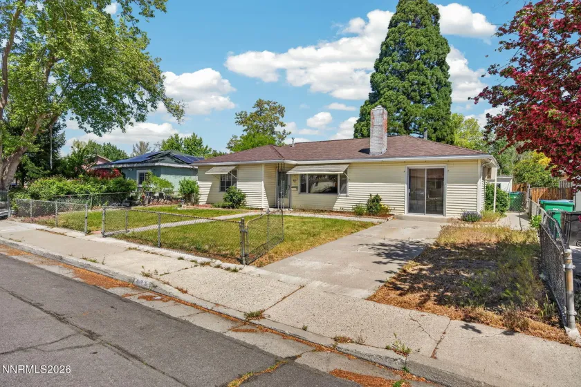 825 Capitol Hill, Reno, Nevada 89502, 2 Bedrooms Bedrooms, ,2 BathroomsBathrooms,Residential,Residential,Capitol Hill,260005514
