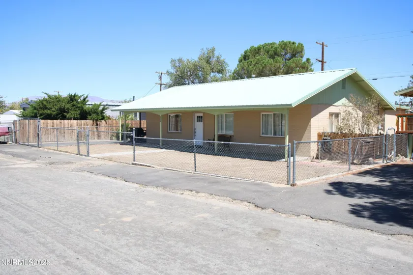 824 H, Hawthorne, Nevada 89415, 3 Bedrooms Bedrooms, ,2 BathroomsBathrooms,Residential,Residential,H,250054914