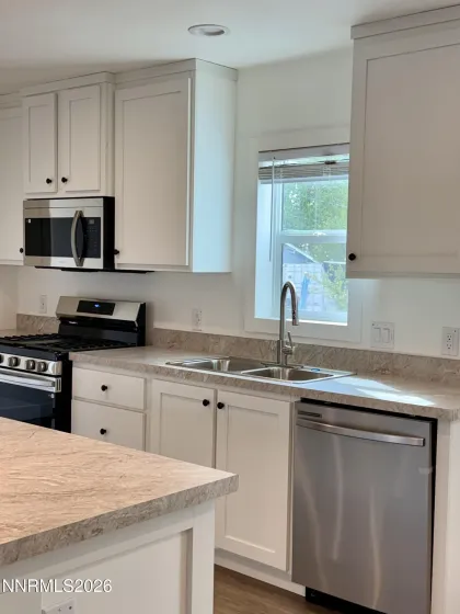 9345 Fleetwood, Reno, Nevada 89506, 4 Bedrooms Bedrooms, ,2 BathroomsBathrooms,Residential,Residential,Fleetwood,260005516