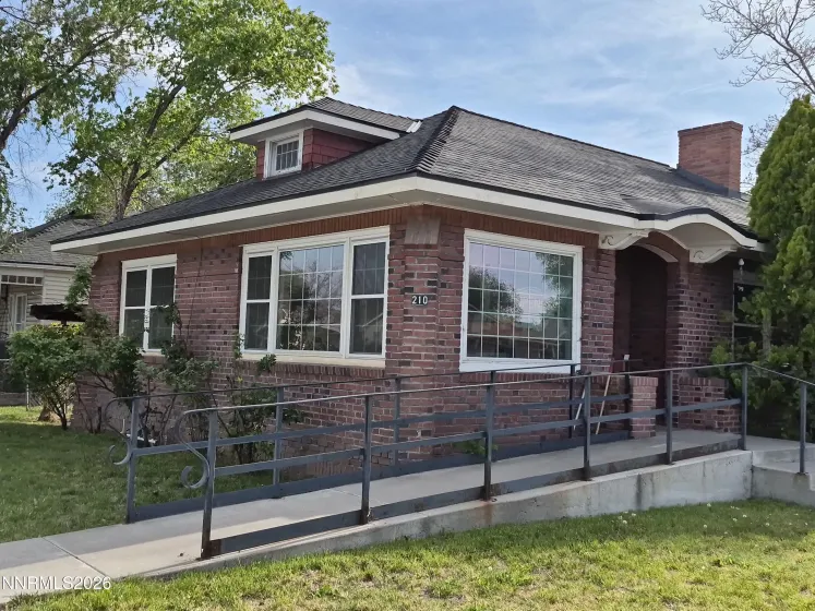 210 Taylor, Fallon, Nevada 89406, ,2 BathroomsBathrooms,Residential,Residential,Taylor,260005521