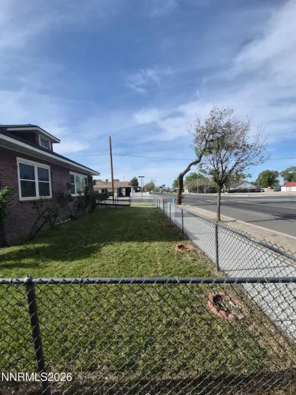 210 Taylor, Fallon, Nevada 89406, ,2 BathroomsBathrooms,Residential,Residential,Taylor,0,260005521