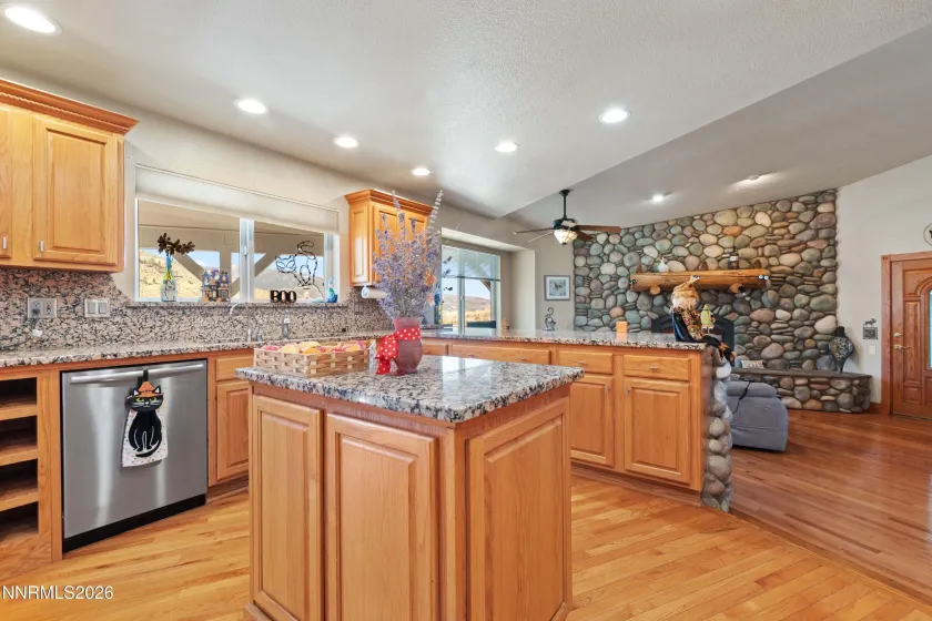 480 Duck Hill, Washoe Valley, Nevada 89704, 3 Bedrooms Bedrooms, ,3 BathroomsBathrooms,Residential,Residential,Duck Hill,260005522