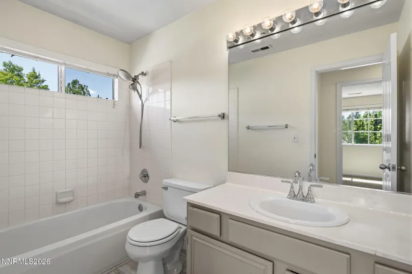 4695 Hydepark, Reno, Nevada 89502, 3 Bedrooms Bedrooms, ,3 BathroomsBathrooms,Residential,Residential,Hydepark,260005523