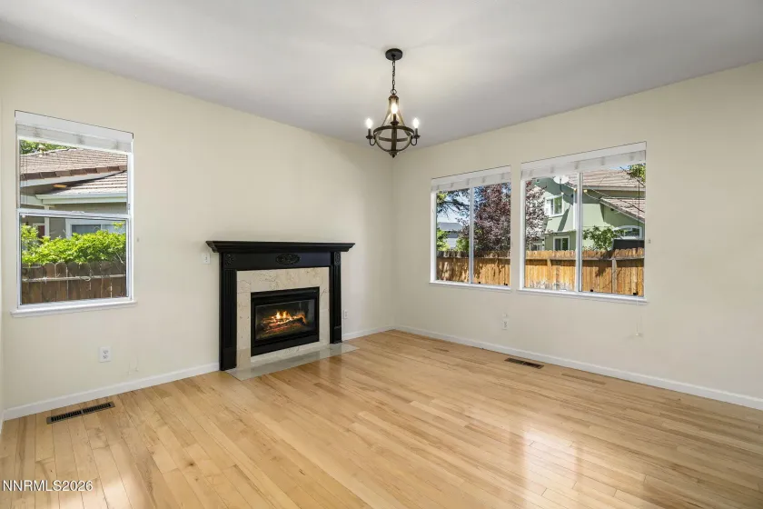 4695 Hydepark, Reno, Nevada 89502, 3 Bedrooms Bedrooms, ,3 BathroomsBathrooms,Residential,Residential,Hydepark,260005523