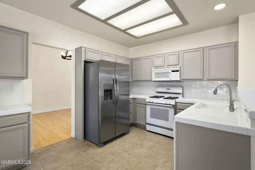 4695 Hydepark, Reno, Nevada 89502, 3 Bedrooms Bedrooms, ,3 BathroomsBathrooms,Residential,Residential,Hydepark,260005523