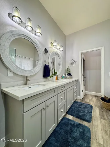 2nd Primary bathroom