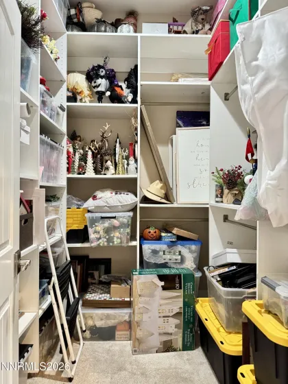 3rd bedroom walk-in closet