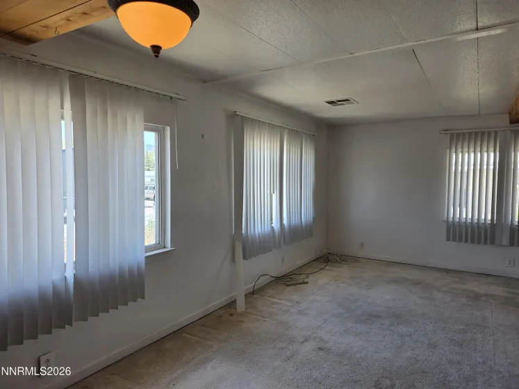 390 Scorpio, Reno, Nevada 89521, 3 Bedrooms Bedrooms, ,2 BathroomsBathrooms,Residential,Residential,Scorpio,260005529
