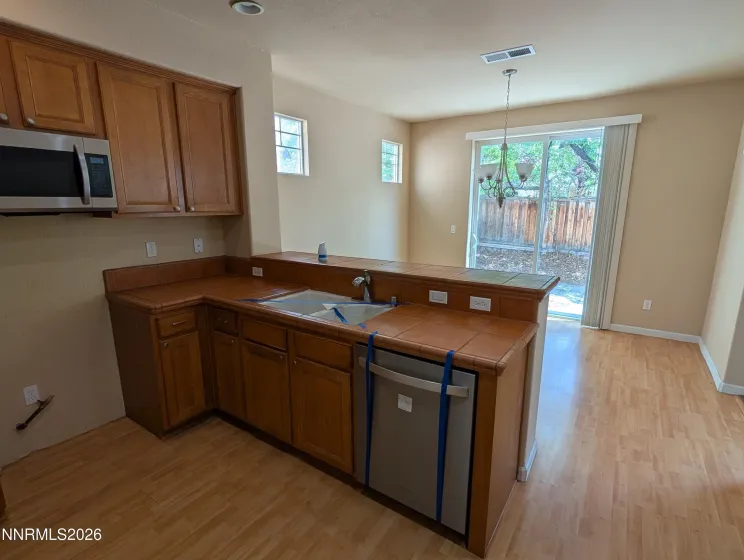 6682 Sportoletti, Sparks, Nevada 89436, 3 Bedrooms Bedrooms, ,3 BathroomsBathrooms,Residential,Residential,Sportoletti,260005532