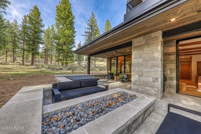Spacious Outdoor Entertaining Area
