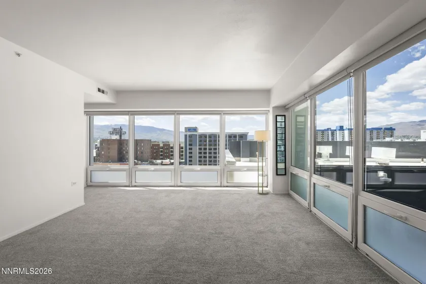 255 Sierra, Reno, Nevada 89501, 1 Bedroom Bedrooms, ,1 BathroomBathrooms,Residential,Residential,Sierra,260005538