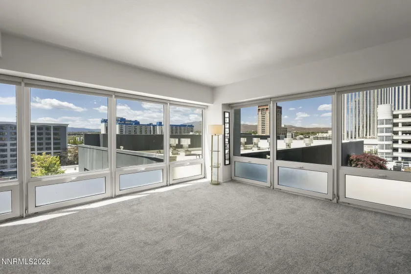255 Sierra, Reno, Nevada 89501, 1 Bedroom Bedrooms, ,1 BathroomBathrooms,Residential,Residential,Sierra,260005538