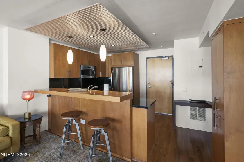 255 Sierra, Reno, Nevada 89501, 1 Bedroom Bedrooms, ,1 BathroomBathrooms,Residential,Residential,Sierra,260005538