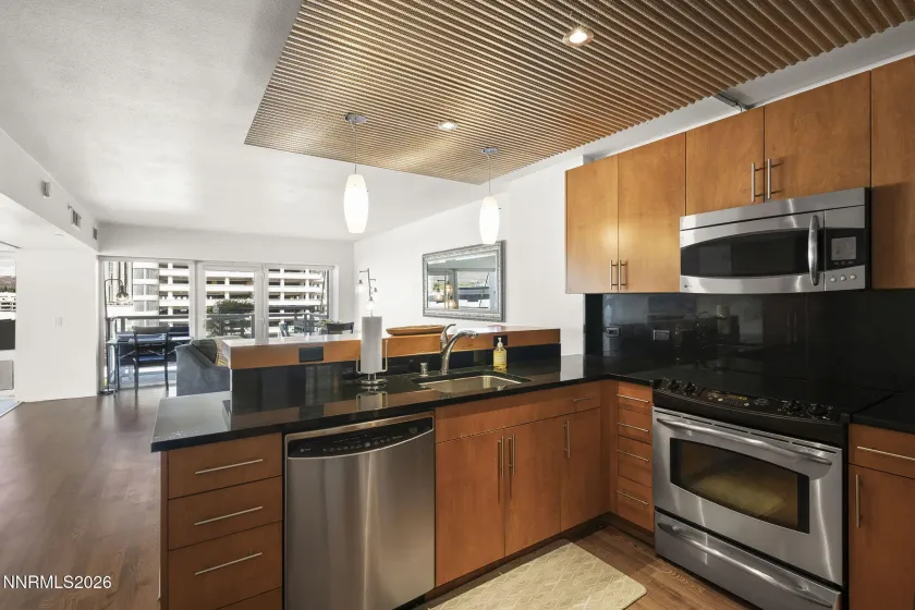 255 Sierra, Reno, Nevada 89501, 1 Bedroom Bedrooms, ,1 BathroomBathrooms,Residential,Residential,Sierra,260005538