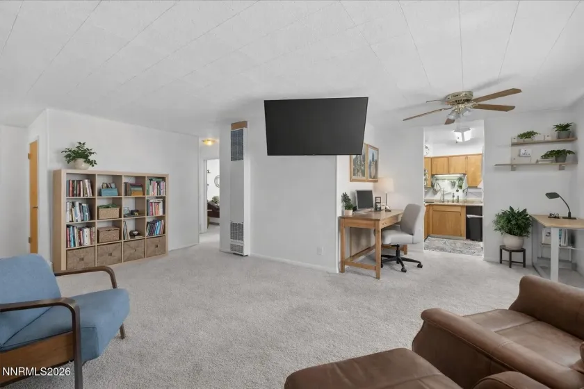 1945 4th, Sparks, Nevada 89431, 2 Bedrooms Bedrooms, ,1 BathroomBathrooms,Residential,Residential,4th,260005539