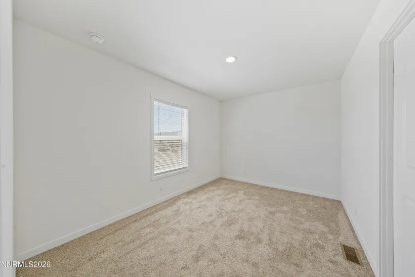 5684 Juniper, Silver Springs, Nevada 89429, 3 Bedrooms Bedrooms, ,2 BathroomsBathrooms,Residential,Residential,Juniper,260005541
