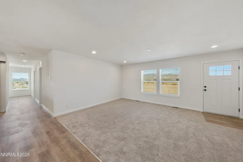5684 Juniper, Silver Springs, Nevada 89429, 3 Bedrooms Bedrooms, ,2 BathroomsBathrooms,Residential,Residential,Juniper,260005541