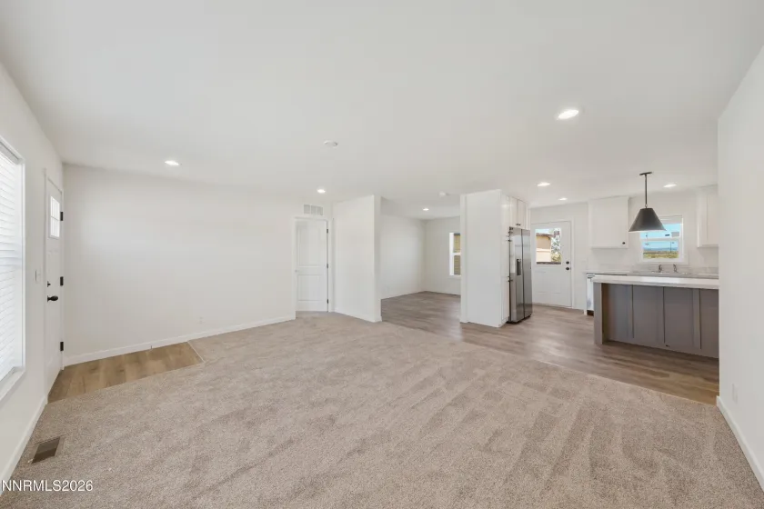 5684 Juniper, Silver Springs, Nevada 89429, 3 Bedrooms Bedrooms, ,2 BathroomsBathrooms,Residential,Residential,Juniper,260005541