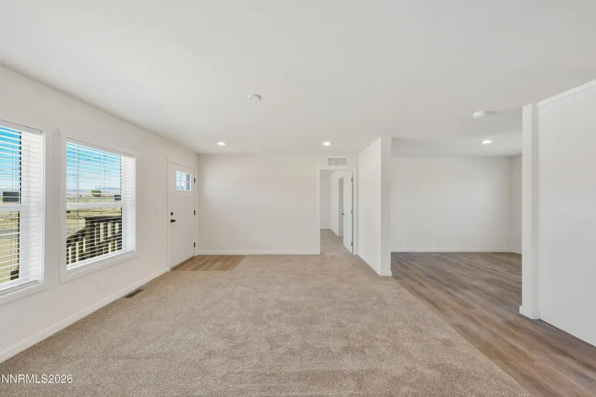 5684 Juniper, Silver Springs, Nevada 89429, 3 Bedrooms Bedrooms, ,2 BathroomsBathrooms,Residential,Residential,Juniper,260005541