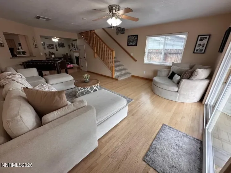4760 Spring, Reno, Nevada 89502, 4 Bedrooms Bedrooms, ,3 BathroomsBathrooms,Residential,Residential,Spring,260005544