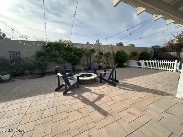 4760 Spring, Reno, Nevada 89502, 4 Bedrooms Bedrooms, ,3 BathroomsBathrooms,Residential,Residential,Spring,260005544