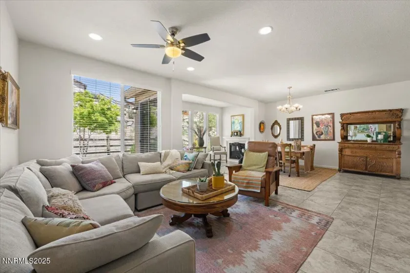 9225 Sassafras, Reno, Nevada 89523, 3 Bedrooms Bedrooms, ,2 BathroomsBathrooms,Residential,Residential,Sassafras,250052374