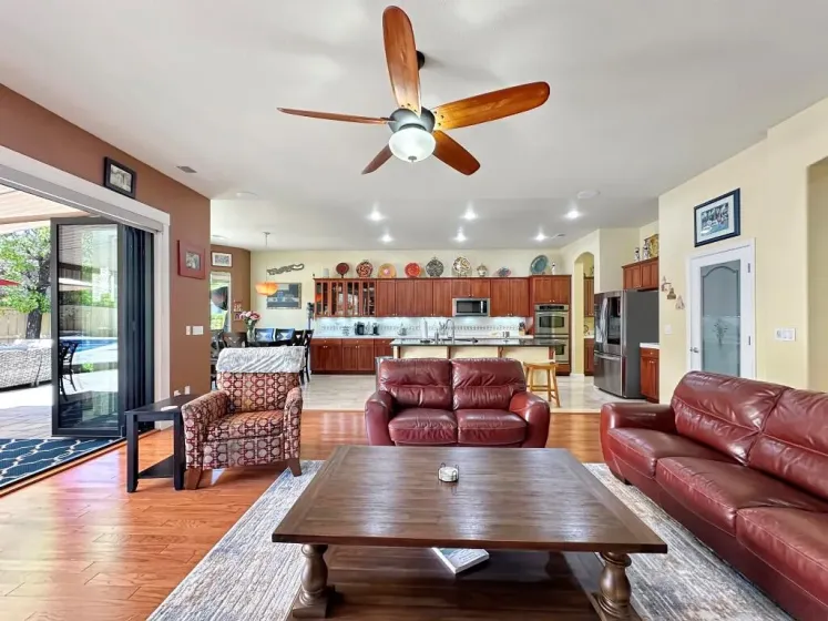 10555 Hampton Creek, Reno, Nevada 89521, 5 Bedrooms Bedrooms, ,3 BathroomsBathrooms,Residential,Residential,Hampton Creek,260005551