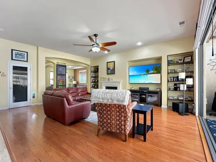 10555 Hampton Creek, Reno, Nevada 89521, 5 Bedrooms Bedrooms, ,3 BathroomsBathrooms,Residential,Residential,Hampton Creek,260005551