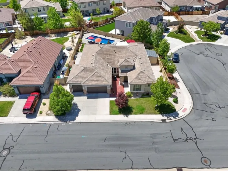 10555 Hampton Creek, Reno, Nevada 89521, 5 Bedrooms Bedrooms, ,3 BathroomsBathrooms,Residential,Residential,Hampton Creek,260005551