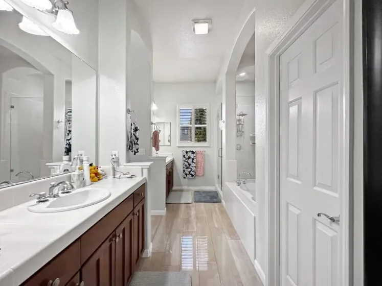 10555 Hampton Creek, Reno, Nevada 89521, 5 Bedrooms Bedrooms, ,3 BathroomsBathrooms,Residential,Residential,Hampton Creek,260005551