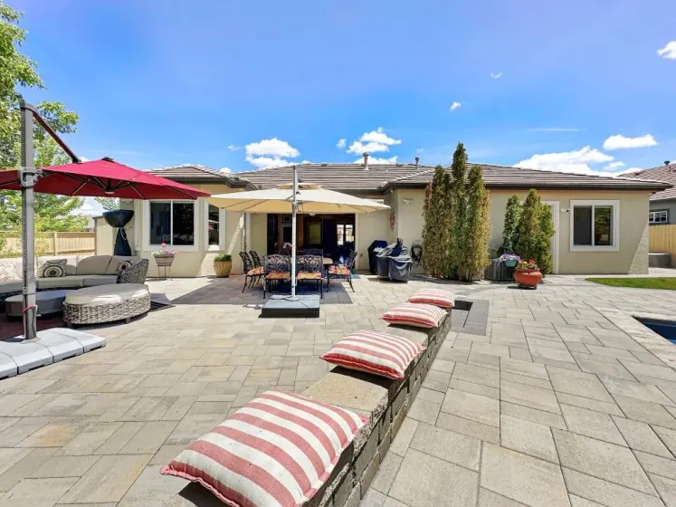 10555 Hampton Creek, Reno, Nevada 89521, 5 Bedrooms Bedrooms, ,3 BathroomsBathrooms,Residential,Residential,Hampton Creek,260005551