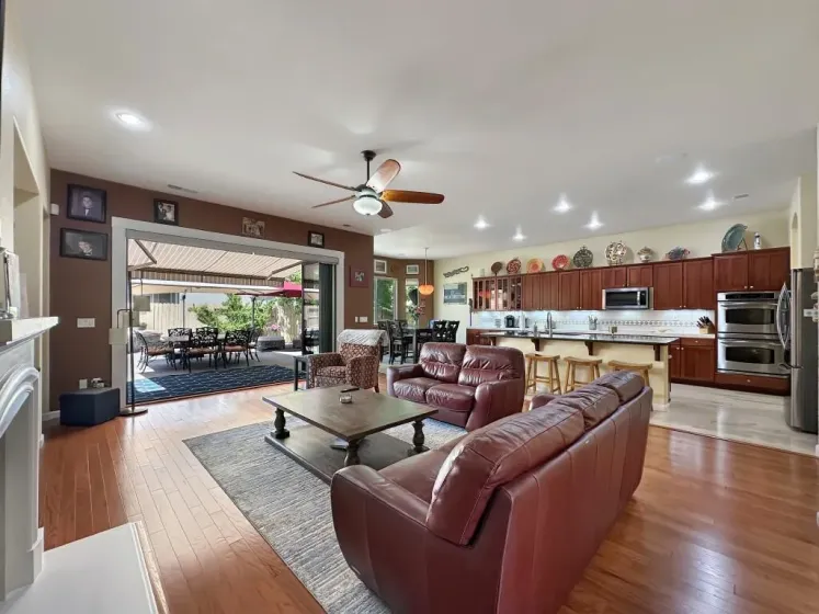 10555 Hampton Creek, Reno, Nevada 89521, 5 Bedrooms Bedrooms, ,3 BathroomsBathrooms,Residential,Residential,Hampton Creek,260005551