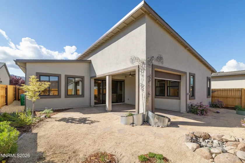 2225 Paint Horse, Reno, Nevada 89521, 2 Bedrooms Bedrooms, ,2 BathroomsBathrooms,Residential,Residential,Paint Horse,260005552