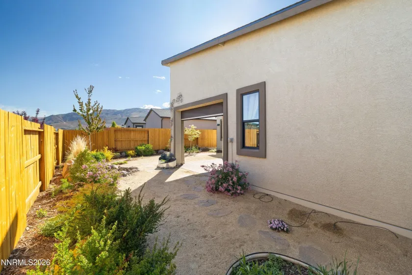 2225 Paint Horse, Reno, Nevada 89521, 2 Bedrooms Bedrooms, ,2 BathroomsBathrooms,Residential,Residential,Paint Horse,260005552
