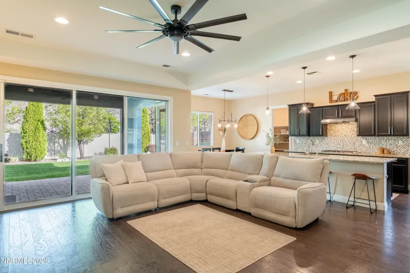 10080 Gold Cup, Reno, Nevada 89521, 4 Bedrooms Bedrooms, ,4 BathroomsBathrooms,Residential,Residential,Gold Cup,260005553