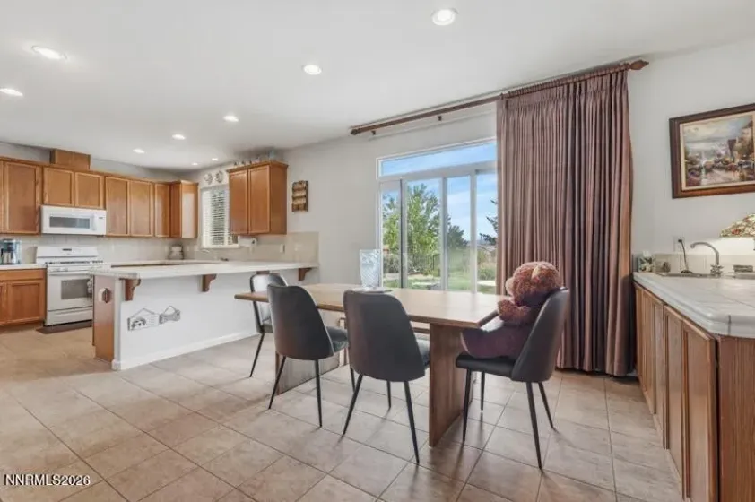 4256 Dancing Moon, Sparks, Nevada 89436, 3 Bedrooms Bedrooms, ,3 BathroomsBathrooms,Residential,Residential,Dancing Moon,260005555