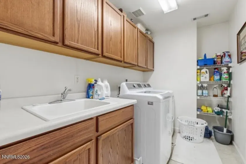 4256 Dancing Moon, Sparks, Nevada 89436, 3 Bedrooms Bedrooms, ,3 BathroomsBathrooms,Residential,Residential,Dancing Moon,260005555