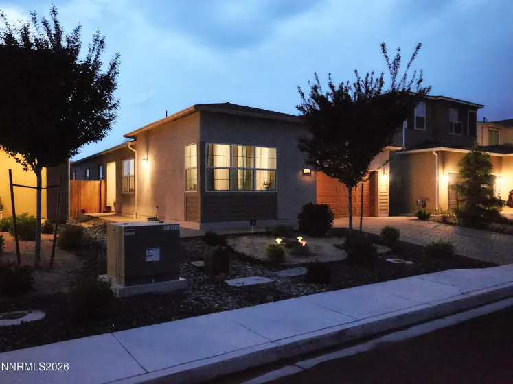 7885 Navasota, Sparks, Nevada 89436, 3 Bedrooms Bedrooms, ,2 BathroomsBathrooms,Residential,Residential,Navasota,260005556
