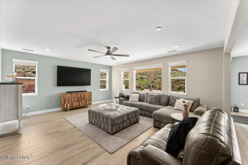 231 Rhodium, Reno, Nevada 89521, 4 Bedrooms Bedrooms, ,3 BathroomsBathrooms,Residential,Residential,Rhodium,260005561