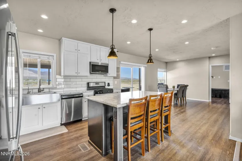 18 Kelsey, Dayton, Nevada 89403, 4 Bedrooms Bedrooms, ,2 BathroomsBathrooms,Residential,Residential,Kelsey,260005564