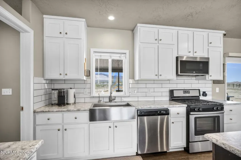 18 Kelsey, Dayton, Nevada 89403, 4 Bedrooms Bedrooms, ,2 BathroomsBathrooms,Residential,Residential,Kelsey,260005564