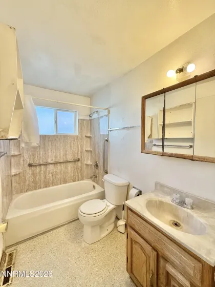 Main Bathroom
