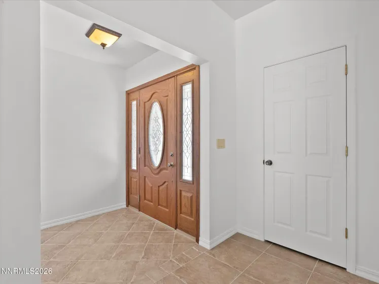 232 Beverly, Gardnerville, Nevada 89460, 5 Bedrooms Bedrooms, ,3 BathroomsBathrooms,Residential,Residential,Beverly,260005567