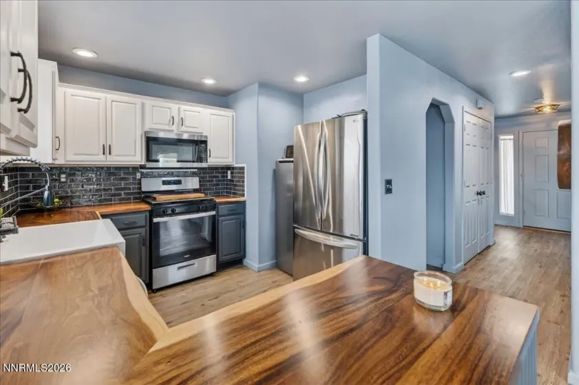 1347 Scarlet Oak, Gardnerville, Nevada 89410, 3 Bedrooms Bedrooms, ,3 BathroomsBathrooms,Residential,Residential,Scarlet Oak,260005568