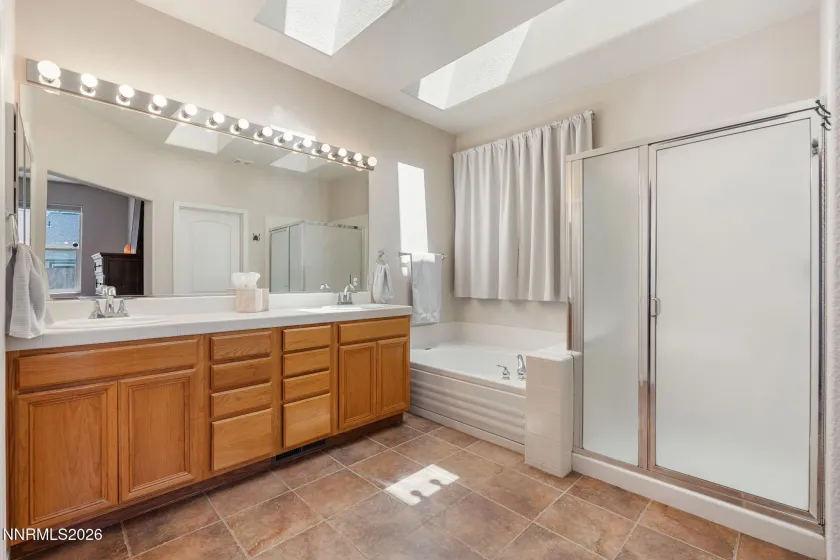 3326 Snake River, Reno, Nevada 89503, 3 Bedrooms Bedrooms, ,2 BathroomsBathrooms,Residential,Residential,Snake River,260005570