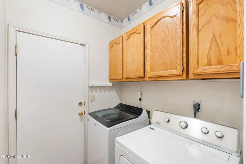 3326 Snake River, Reno, Nevada 89503, 3 Bedrooms Bedrooms, ,2 BathroomsBathrooms,Residential,Residential,Snake River,260005570
