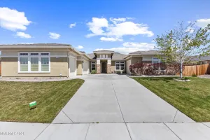 7729 Orange Plains, Sparks, Nevada 89436, 5 Bedrooms Bedrooms, ,3 BathroomsBathrooms,Residential,Residential,Orange Plains,260005571