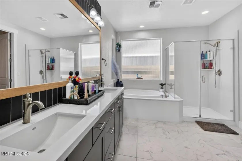 1640 Buttonwillow, Minden, Nevada 89423, 3 Bedrooms Bedrooms, ,3 BathroomsBathrooms,Residential,Residential,Buttonwillow,260005581
