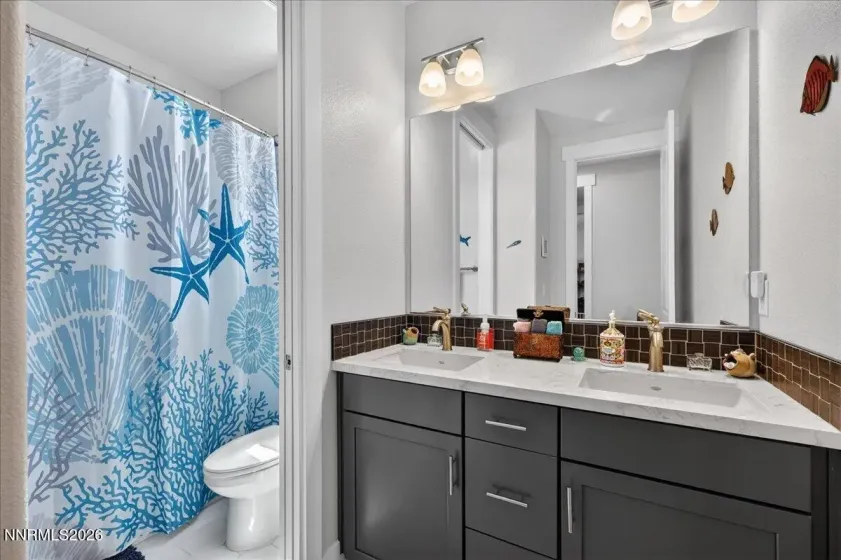 1640 Buttonwillow, Minden, Nevada 89423, 3 Bedrooms Bedrooms, ,3 BathroomsBathrooms,Residential,Residential,Buttonwillow,260005581