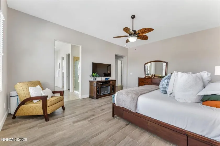 11785 Valley Crest, Sparks, Nevada 89441, 3 Bedrooms Bedrooms, ,4 BathroomsBathrooms,Residential,Residential,Valley Crest,260005580